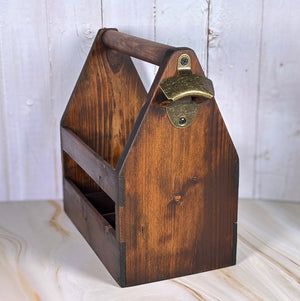 Träflaskhållare bakifrån – utan text, visar trästruktur och öppnare