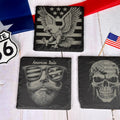 Glasunderlägg med USA-tema, graverade med örnar, usa-flagga, dödskalle, frihetssymboler.